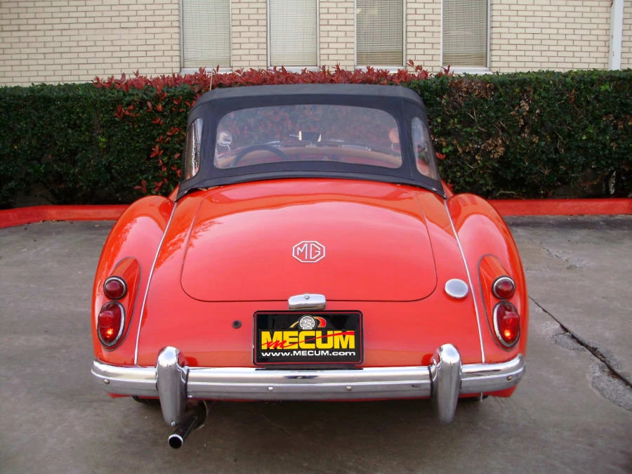 1961 MG MGA 1600 - Image 2 of 8
