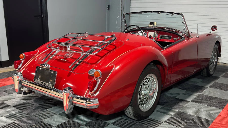 1961 MG MGA 1600 - Image 2 of 16