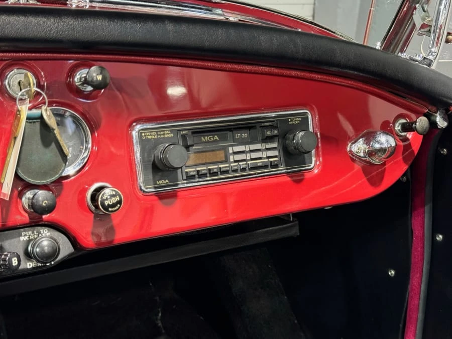 1961 MG MGA 1600 - Image 15 of 16