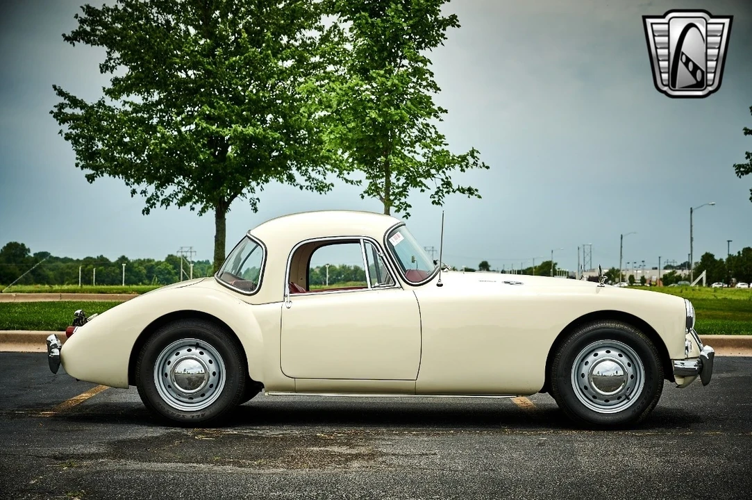 1961 MG MGA 1600 - Image 9 of 12