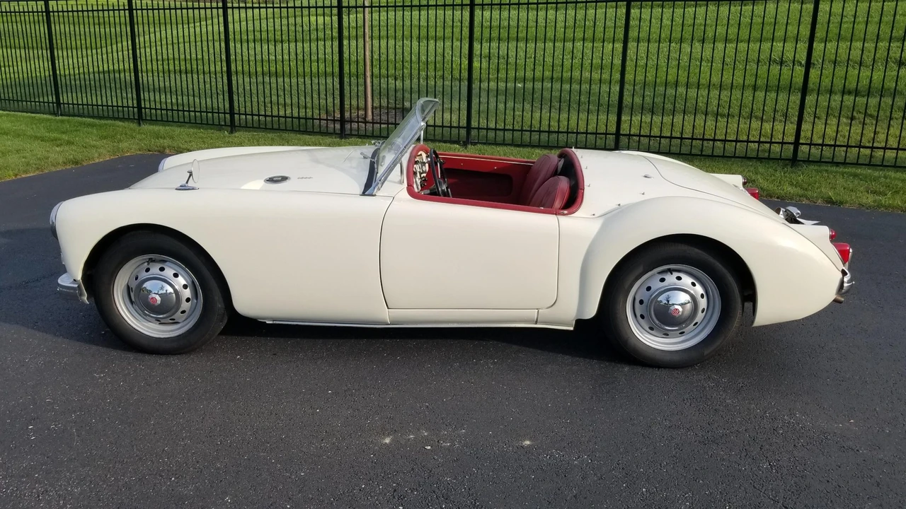 1961 MG MGA 1600 - Image 12 of 31