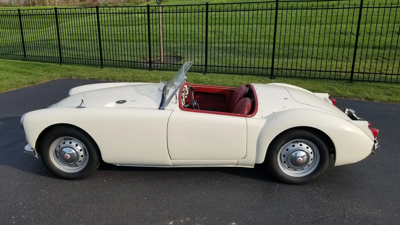 1961 MG MGA 1600 - Image 11 of 31