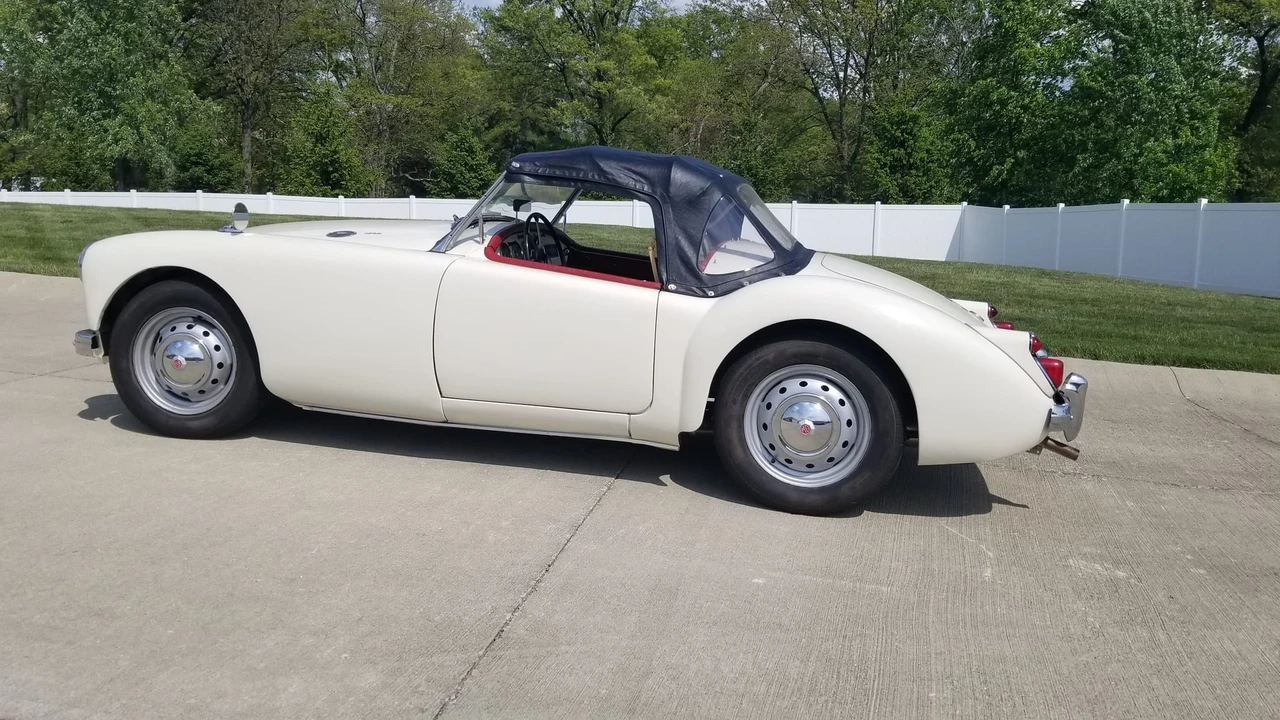 1961 MG MGA 1600 - Image 29 of 31