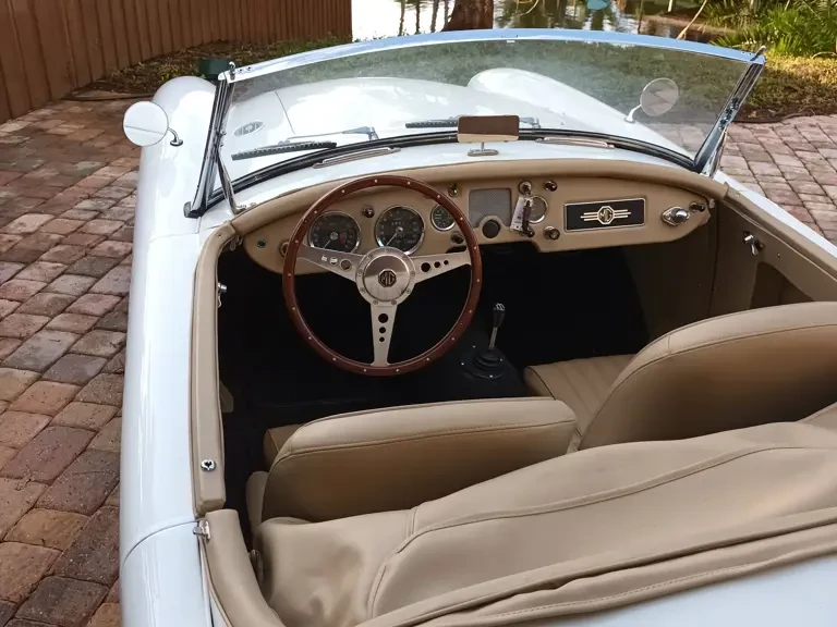 1961 MG MGA 1600 - Image 8 of 11