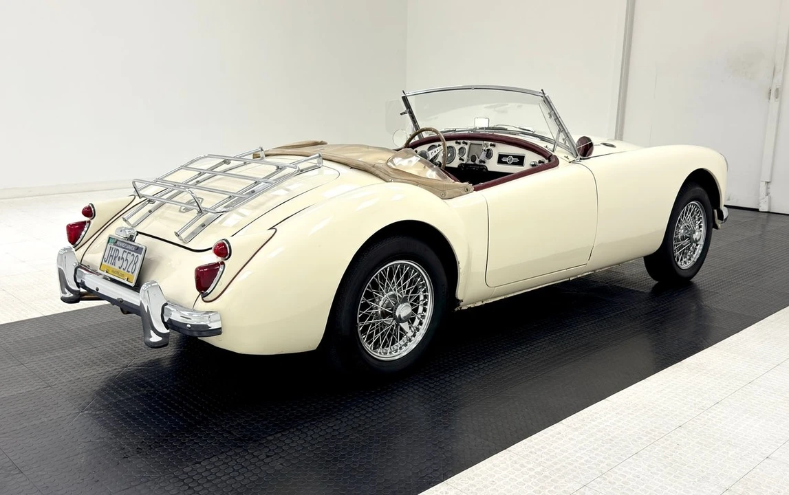 1961 MG MGA 1600 - Image 8 of 31