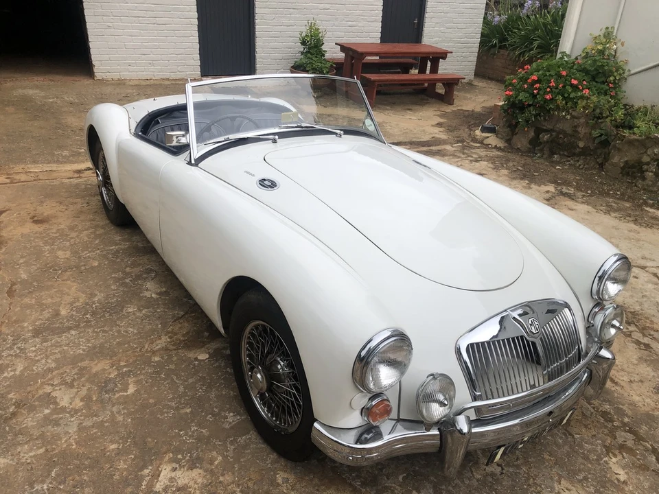 1961 MG MGA 1600 - Image 10 of 30