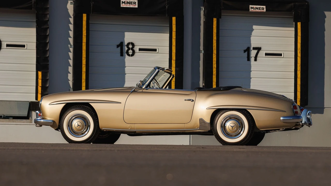 1961 Mercedes-Benz 190 SL - Image 4 of 31