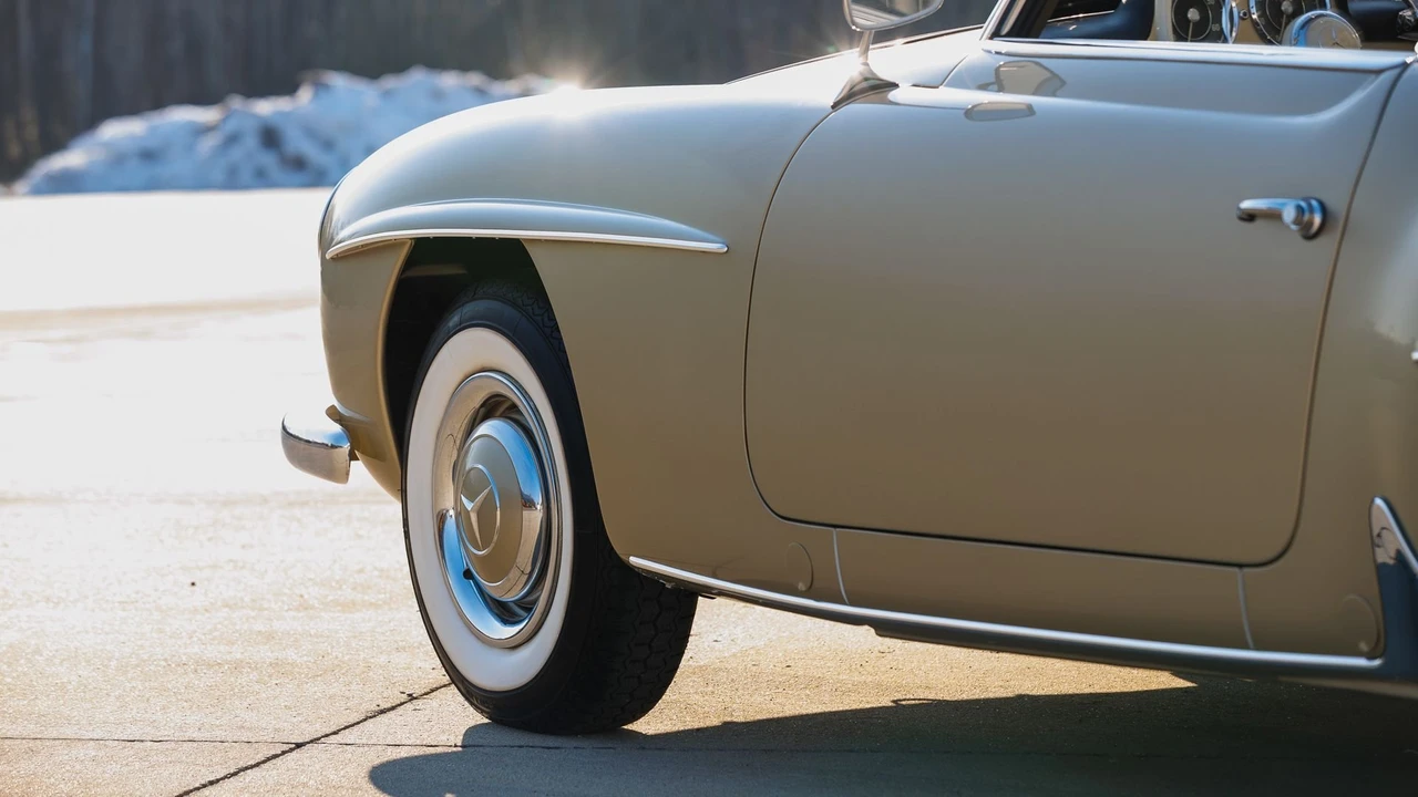 1961 Mercedes-Benz 190 SL - Image 25 of 31