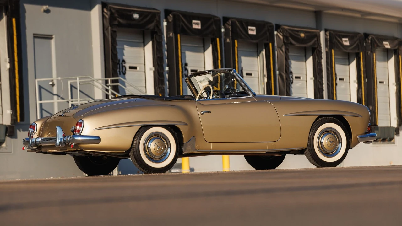 1961 Mercedes-Benz 190 SL - Image 2 of 31