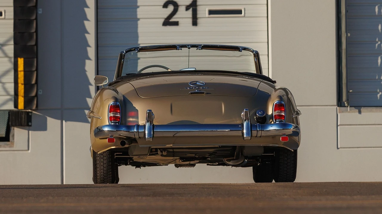 1961 Mercedes-Benz 190 SL - Image 14 of 31