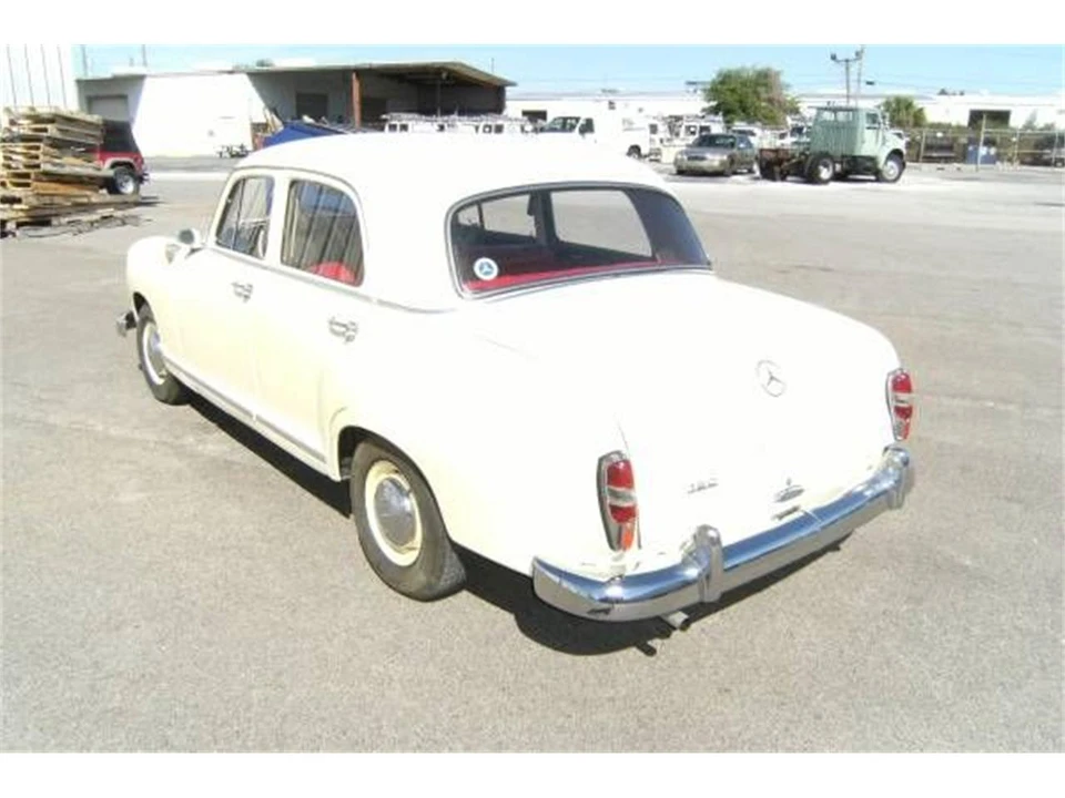 1961 Mercedes-Benz Ponton - Image 2 of 17