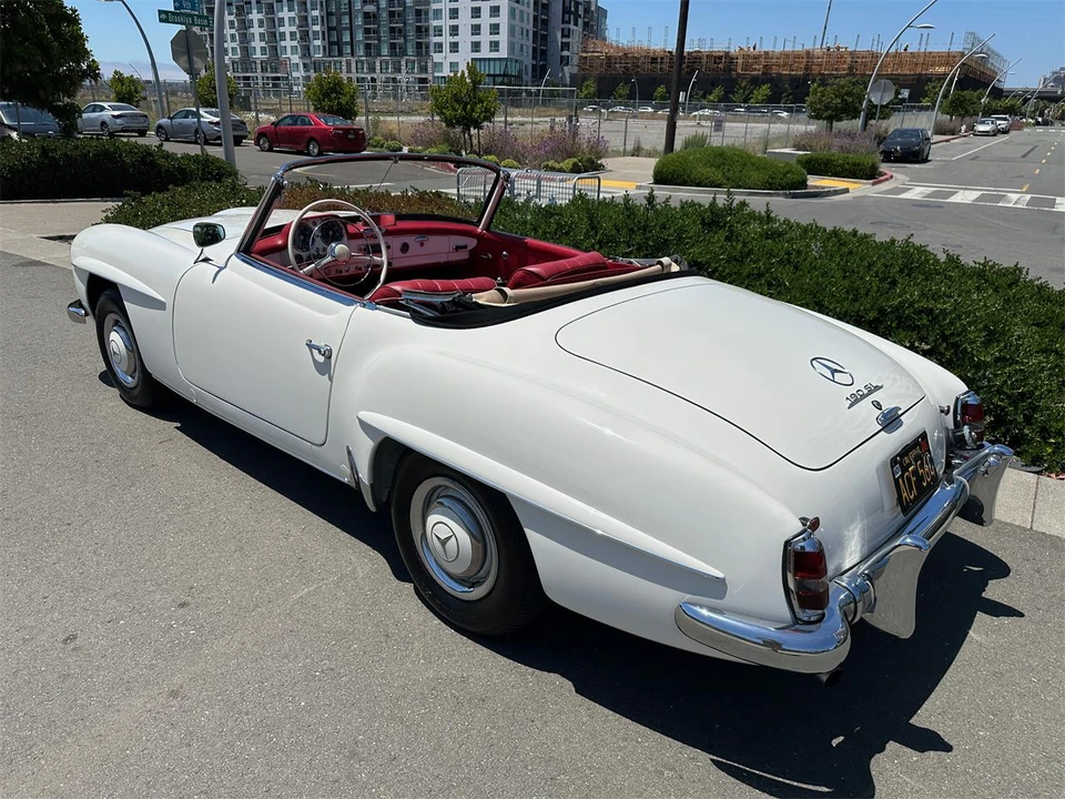 1961 Mercedes-Benz 190 SL - Image 5 of 31