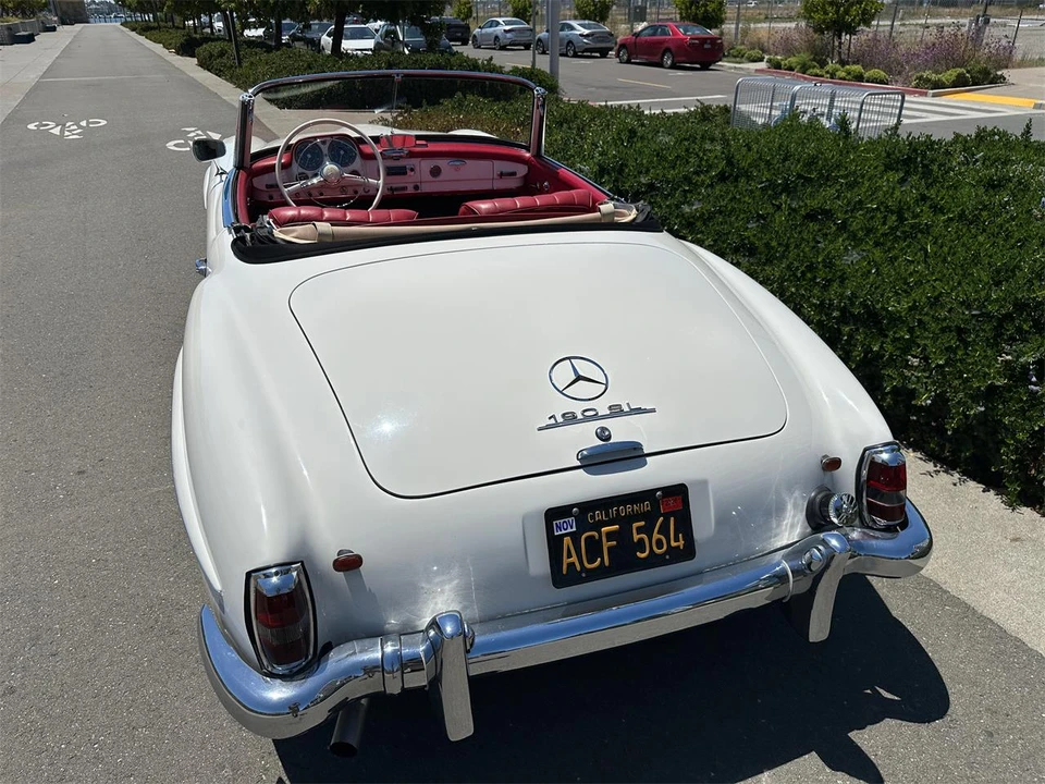 1961 Mercedes-Benz 190 SL - Image 9 of 31