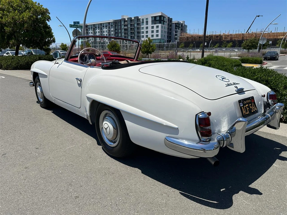 1961 Mercedes-Benz 190 SL - Image 15 of 31