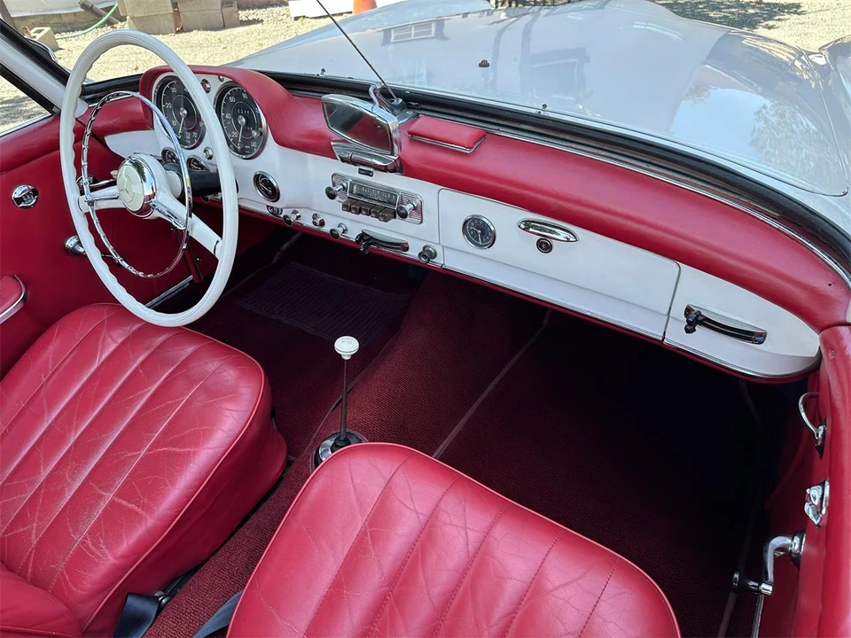 1961 Mercedes-Benz 190 SL - Image 25 of 31