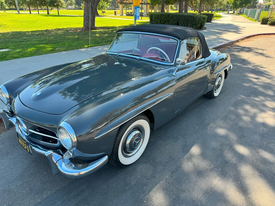 1961 Mercedes-Benz 190 SL - Image 10 of 31