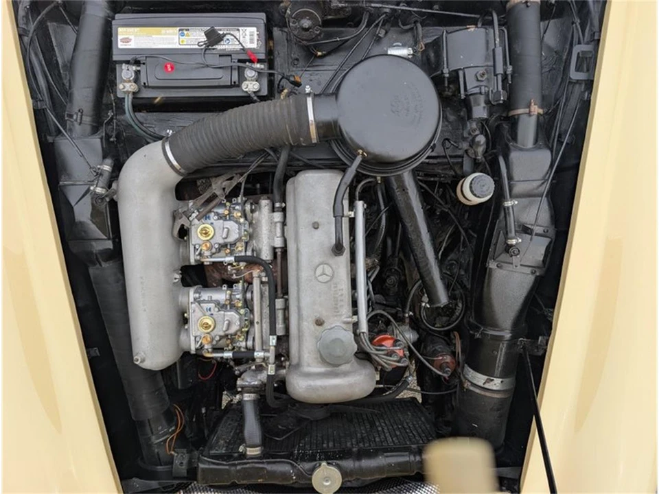 1961 Mercedes-Benz 190 SL - Image 9 of 31