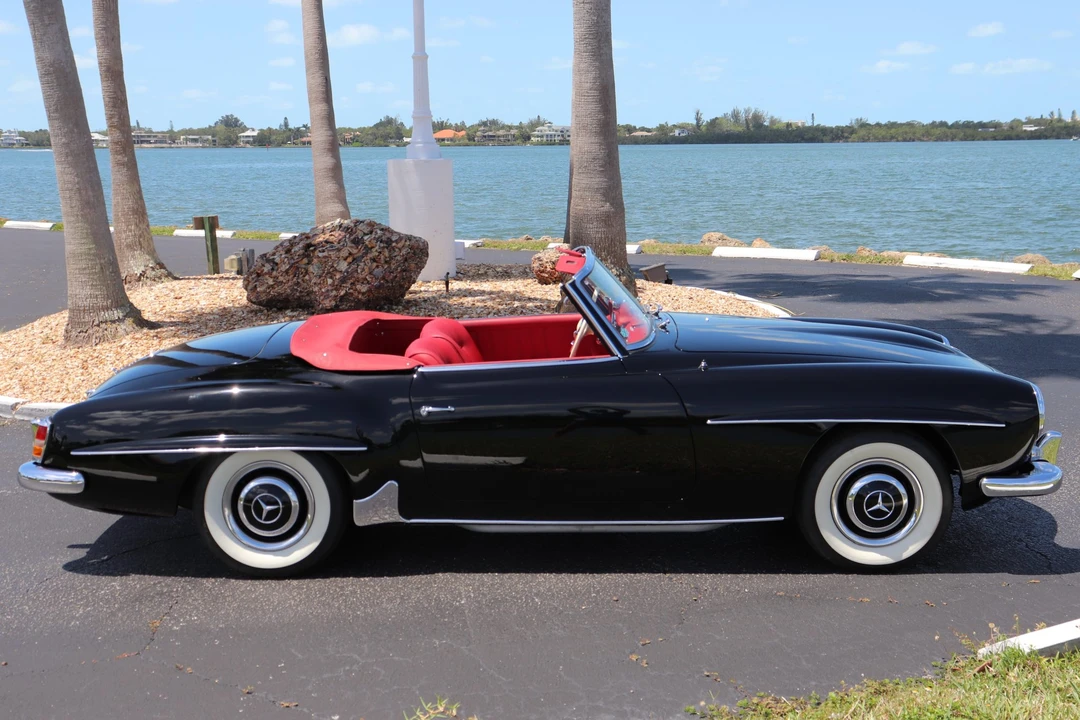 1961 Mercedes-Benz 190 SL - Image 11 of 31