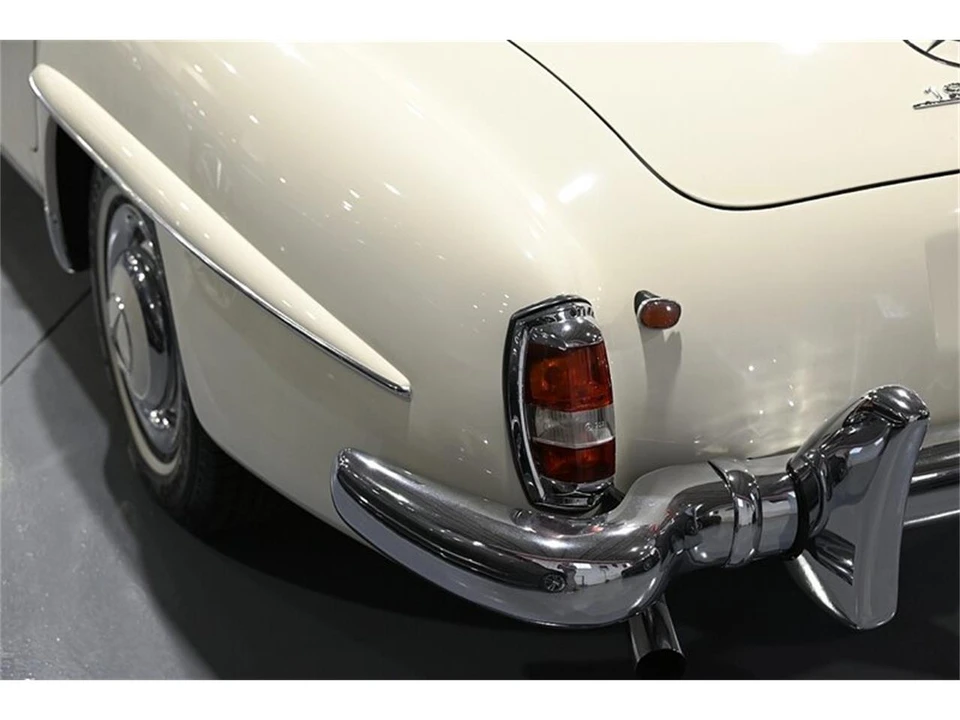 1961 Mercedes-Benz 190 SL - Image 13 of 31