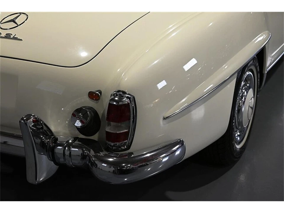 1961 Mercedes-Benz 190 SL - Image 14 of 31