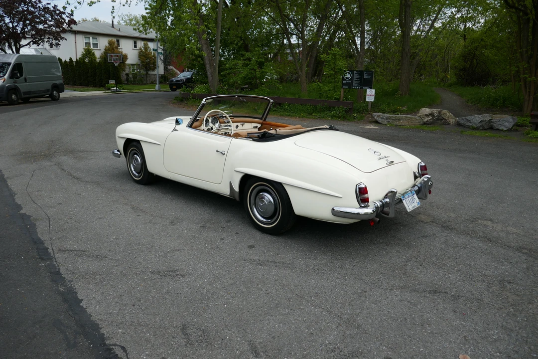 1961 Mercedes-Benz 190 SL - Image 5 of 31