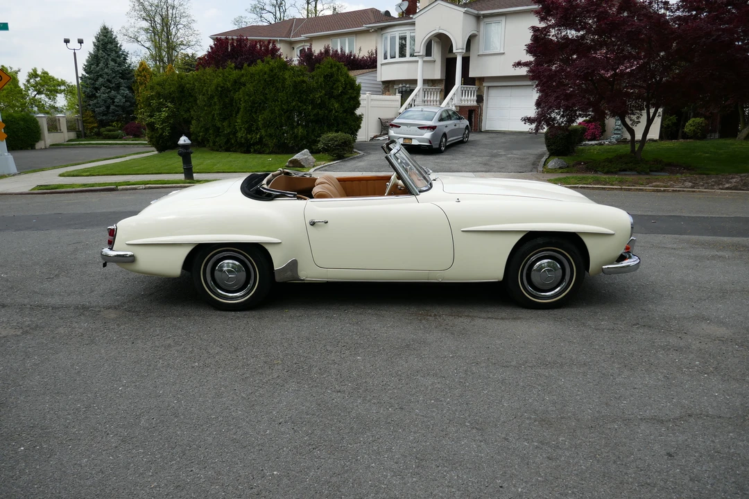 1961 Mercedes-Benz 190 SL - Image 8 of 31