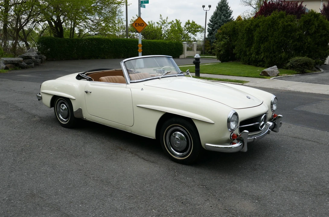 1961 Mercedes-Benz 190 SL - Image 9 of 31