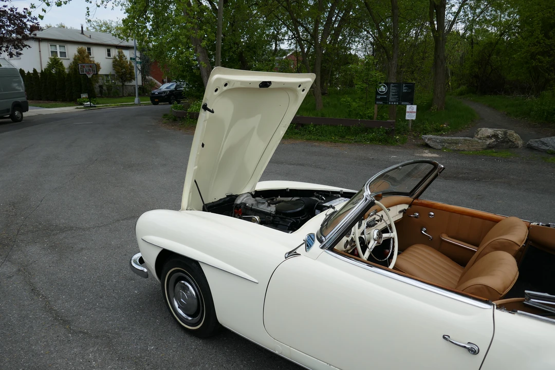 1961 Mercedes-Benz 190 SL - Image 19 of 31