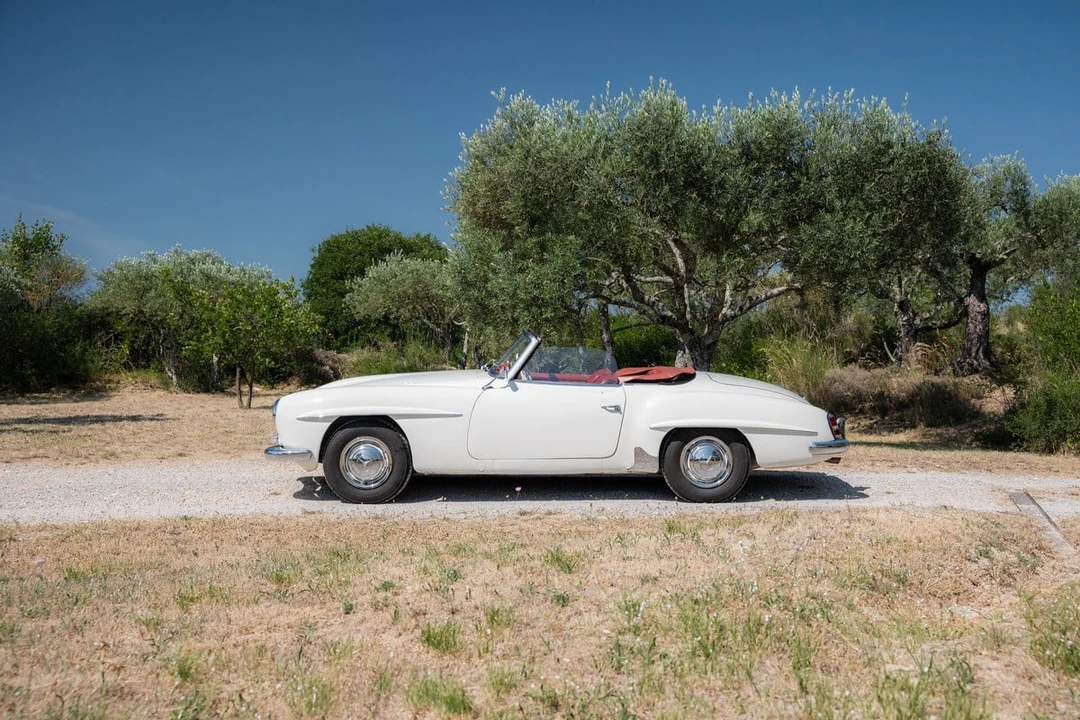 1961 Mercedes-Benz 190 SL - Image 7 of 30