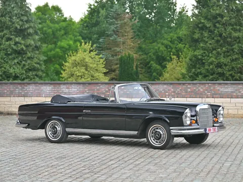 1961 Mercedes-Benz 220 SE Cabriolet