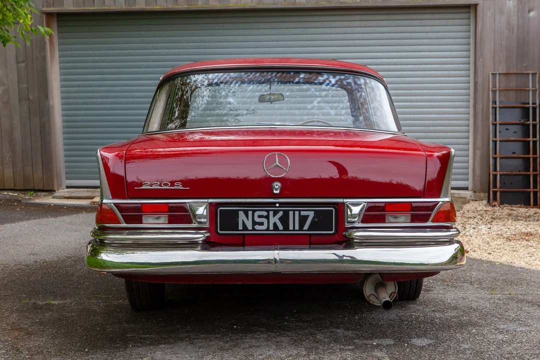 1961 Mercedes-Benz W111 Sedan - Image 6 of 30