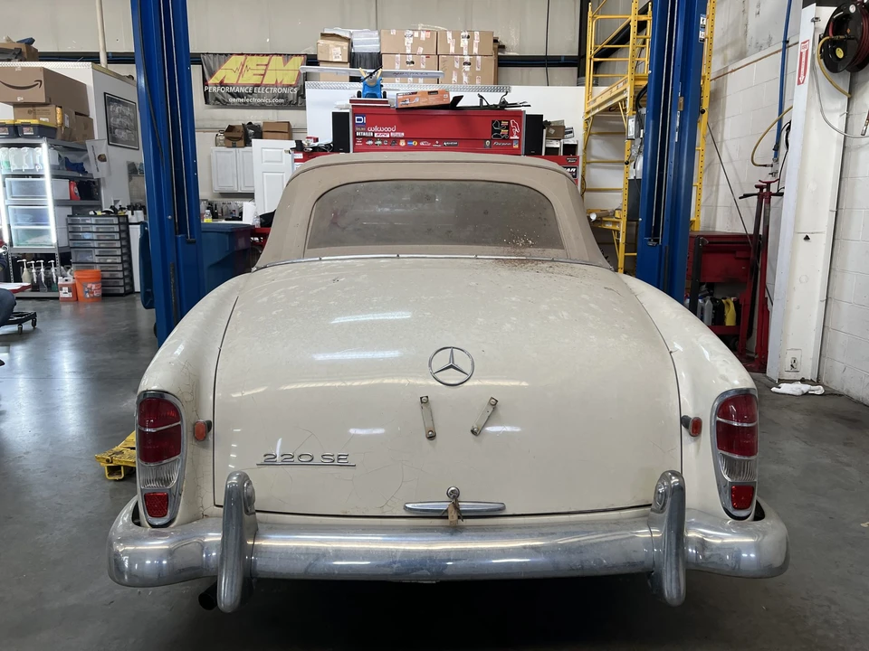 1961 Mercedes-Benz W128 - Image 12 of 31