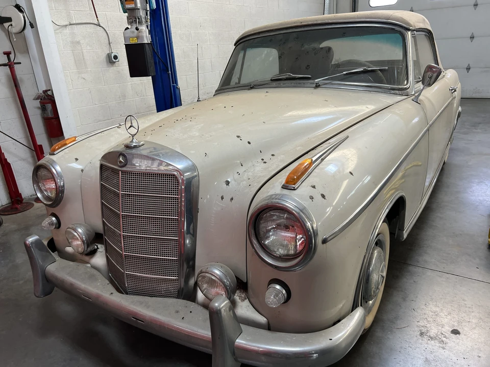 1961 Mercedes-Benz W128 - Image 4 of 31