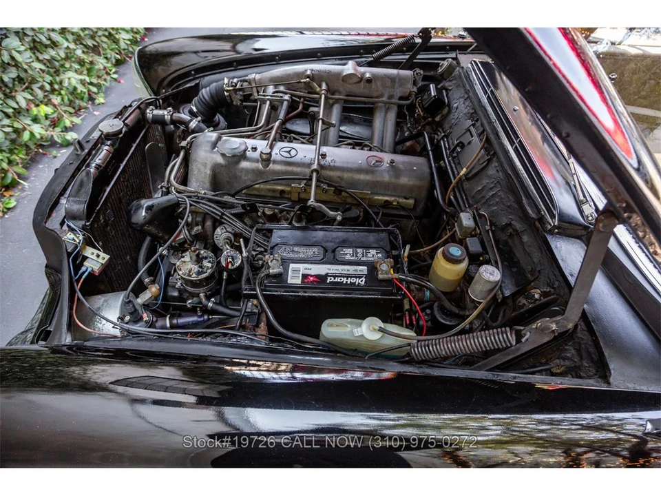 1961 Mercedes-Benz W111 Sedan - Image 27 of 31