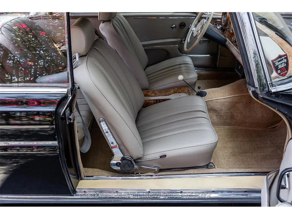 1961 Mercedes-Benz W111 Sedan - Image 19 of 31
