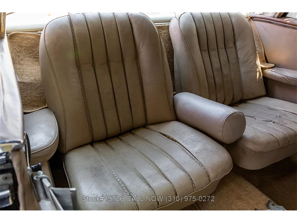1961 Mercedes-Benz W111 Sedan - Image 20 of 31