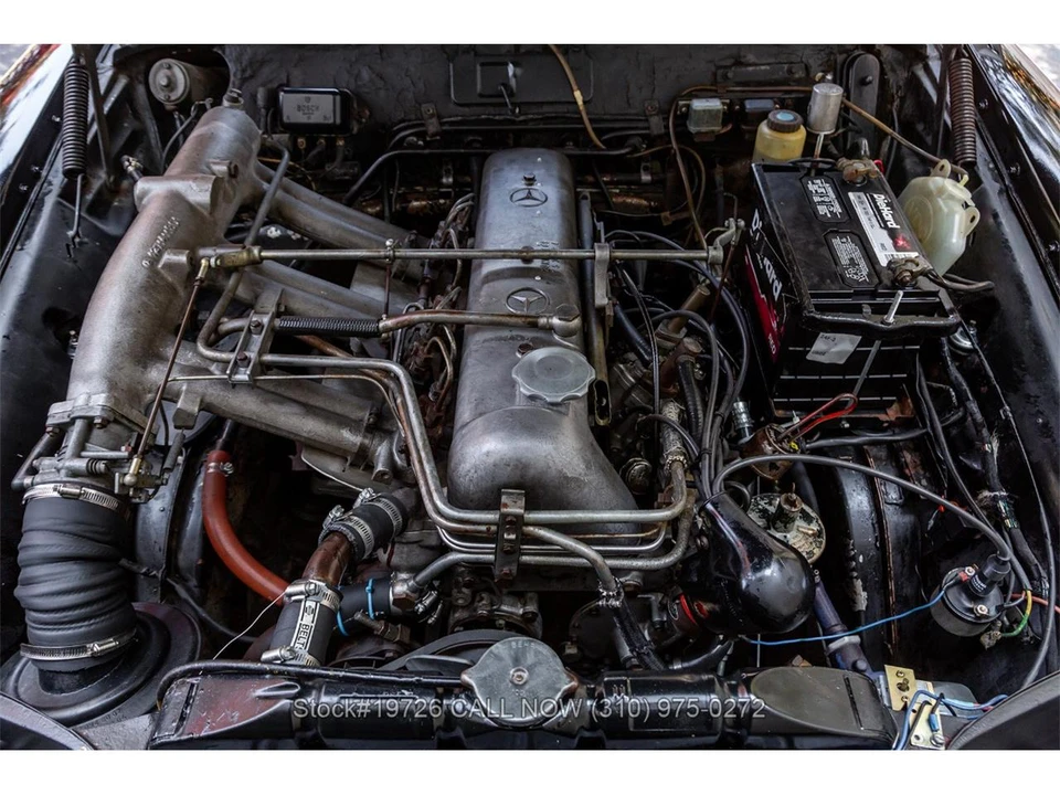 1961 Mercedes-Benz W111 Sedan - Image 30 of 31