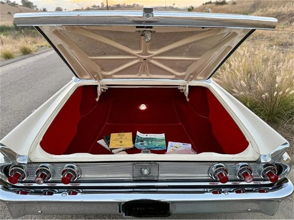 1961 Mercury Monterey - Image 2 of 15
