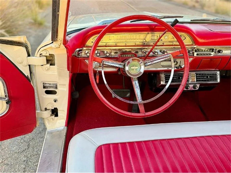1961 Mercury Monterey - Image 9 of 15