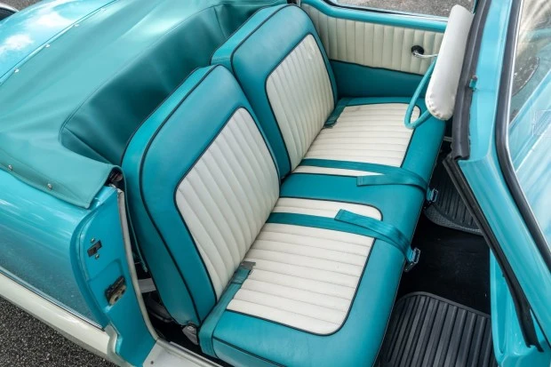 1961 Nash Metropolitan - Image 4 of 8