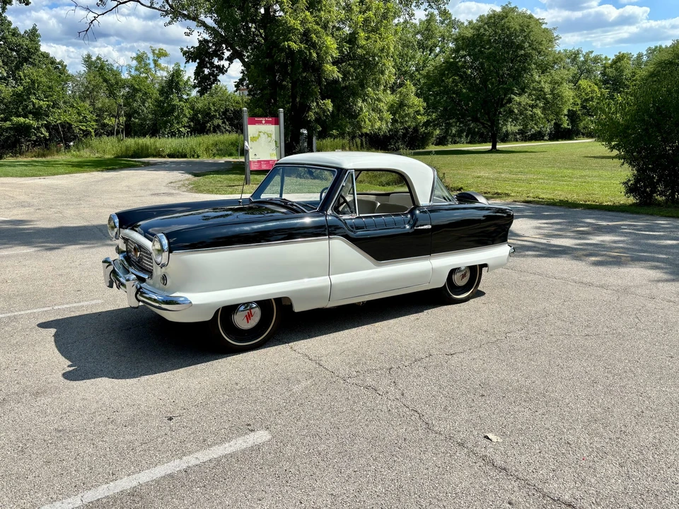 1961 Nash Metropolitan - Image 2 of 31
