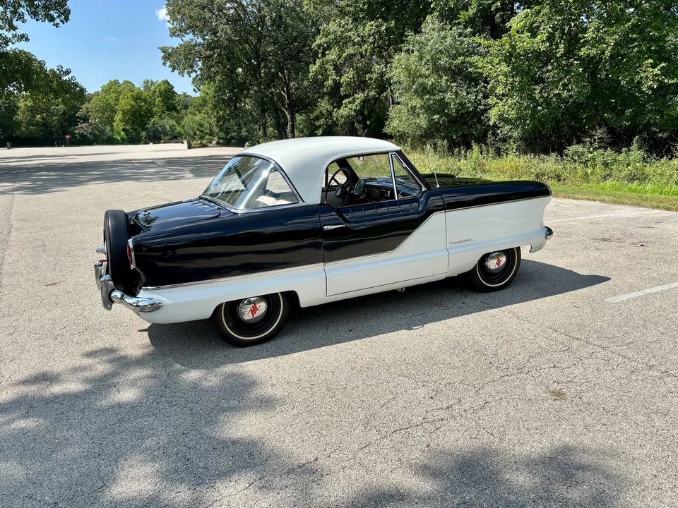 1961 Nash Metropolitan - Image 8 of 31