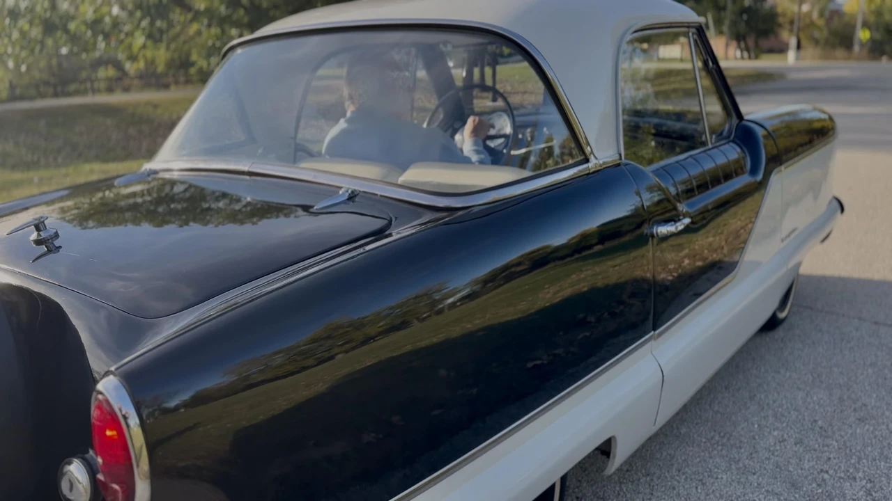 1961 Nash Metropolitan - Image 25 of 31