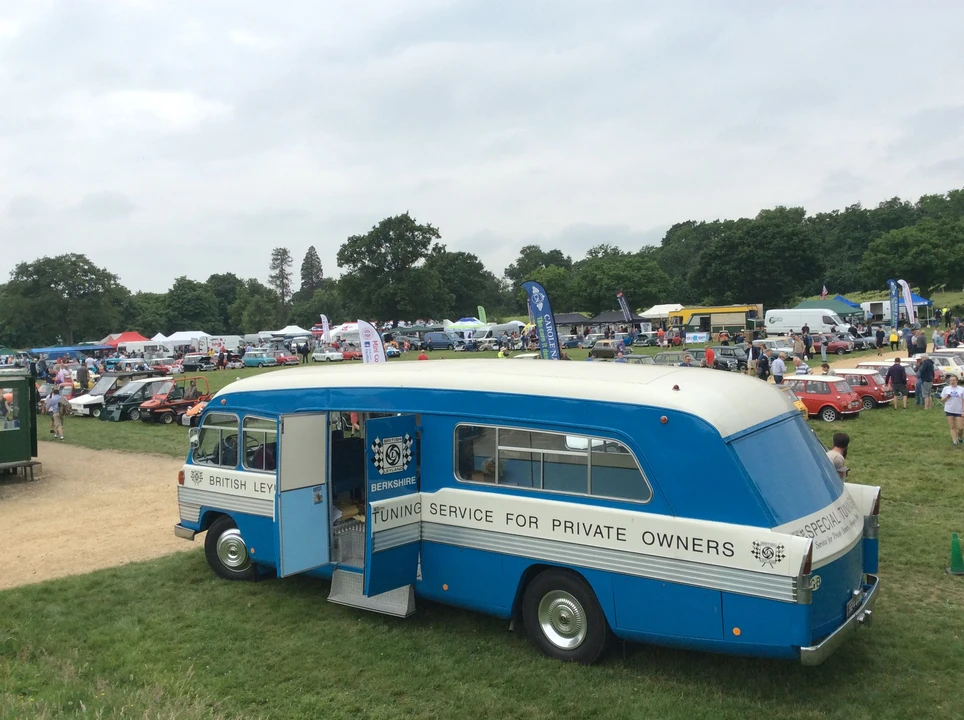 1961 Morris - Image 11 of 30