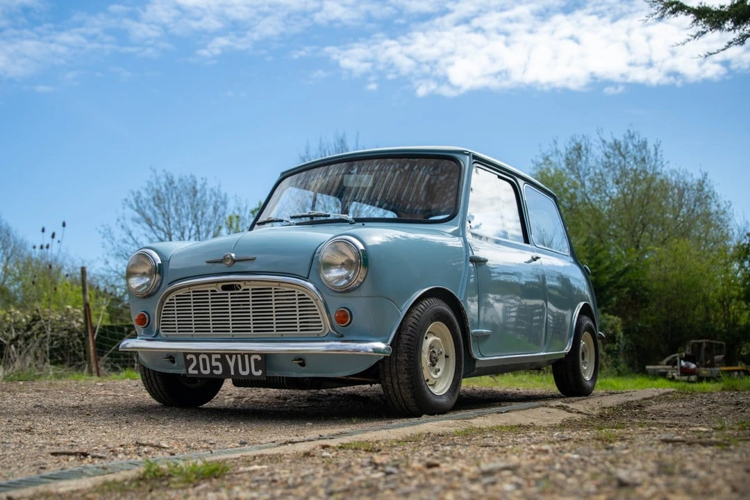 1961 Morris - Image 4 of 30