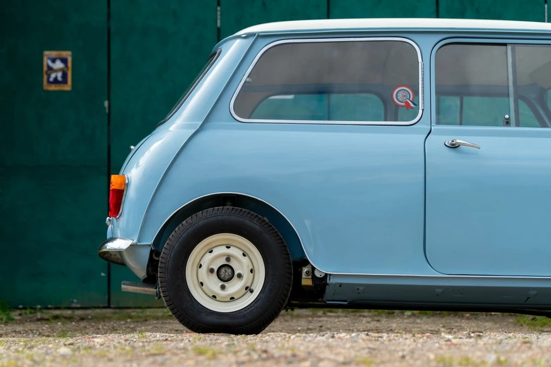 1961 Morris - Image 16 of 30