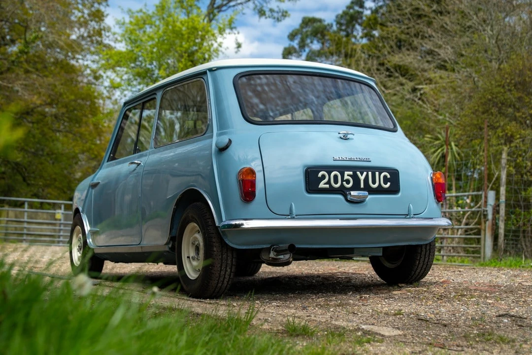 1961 Morris - Image 13 of 30