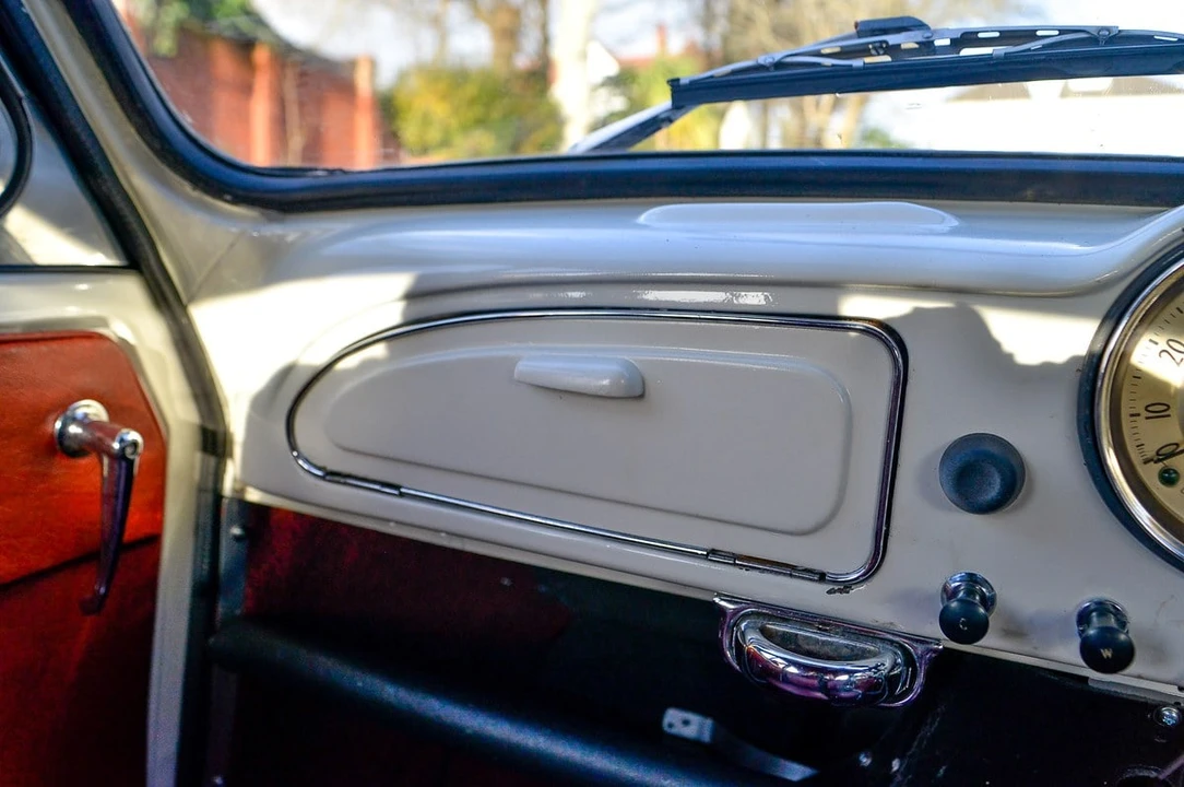 1961 Morris Minor - Image 17 of 30
