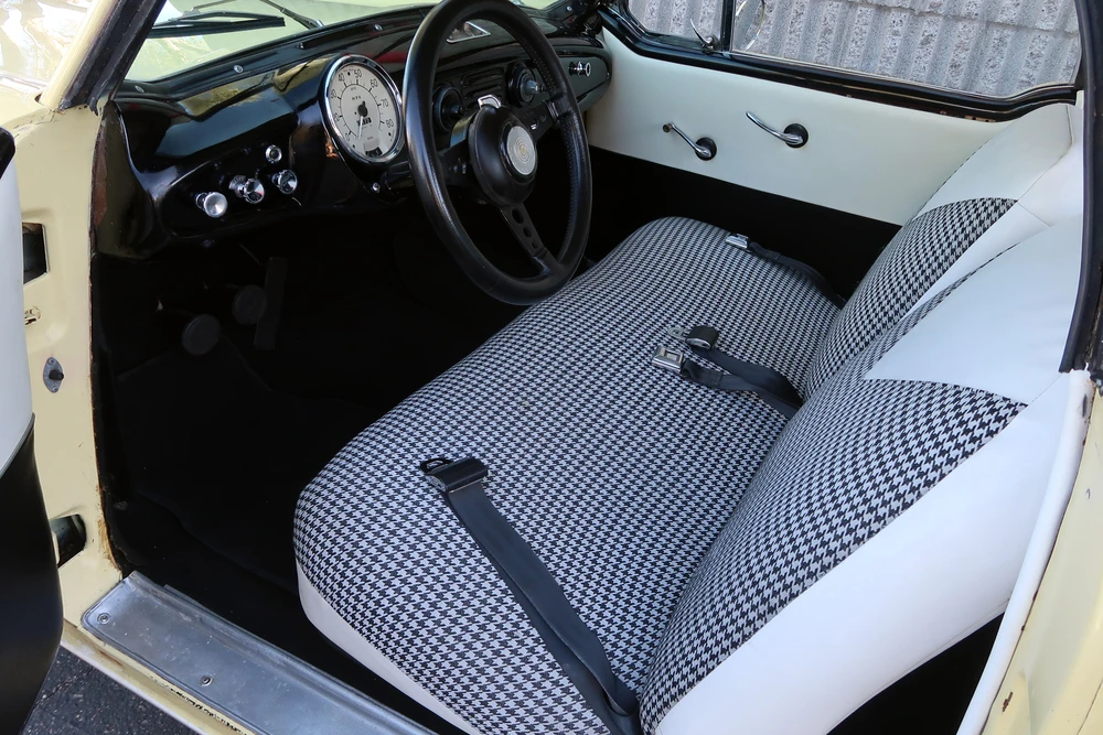 1961 Nash Metropolitan - Image 4 of 5