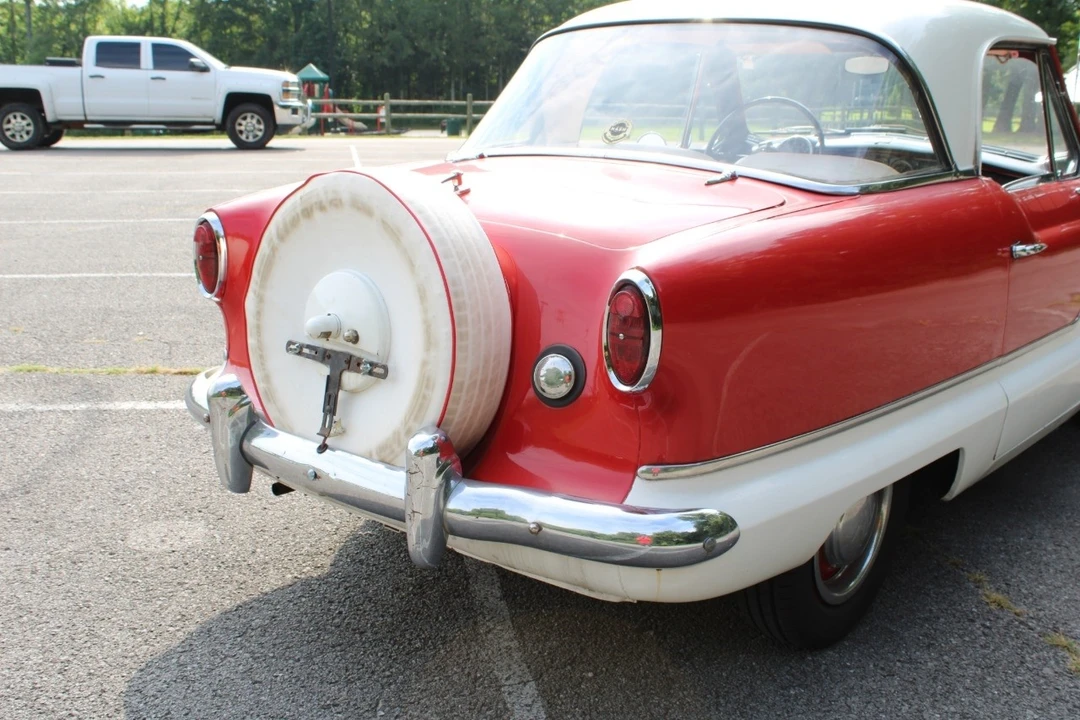 1961 Nash Metropolitan - Image 16 of 21